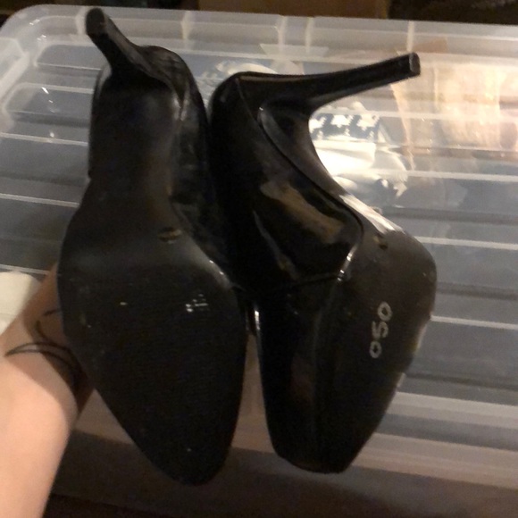 New BCBG girls patent leather platform heels 8.5 - Picture 5 of 5